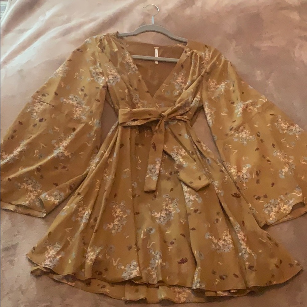 Free people Lilou bell sleeve mustard dress - Picture 4 of 9